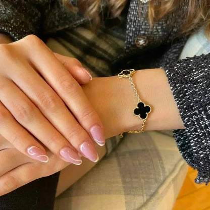 [Mystic] CLOVER 5 MOTIF ONYXS BRACELET COLLECTION