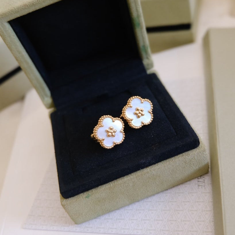 [Mystic]LUCKY  WHITE MOP EARRINGS