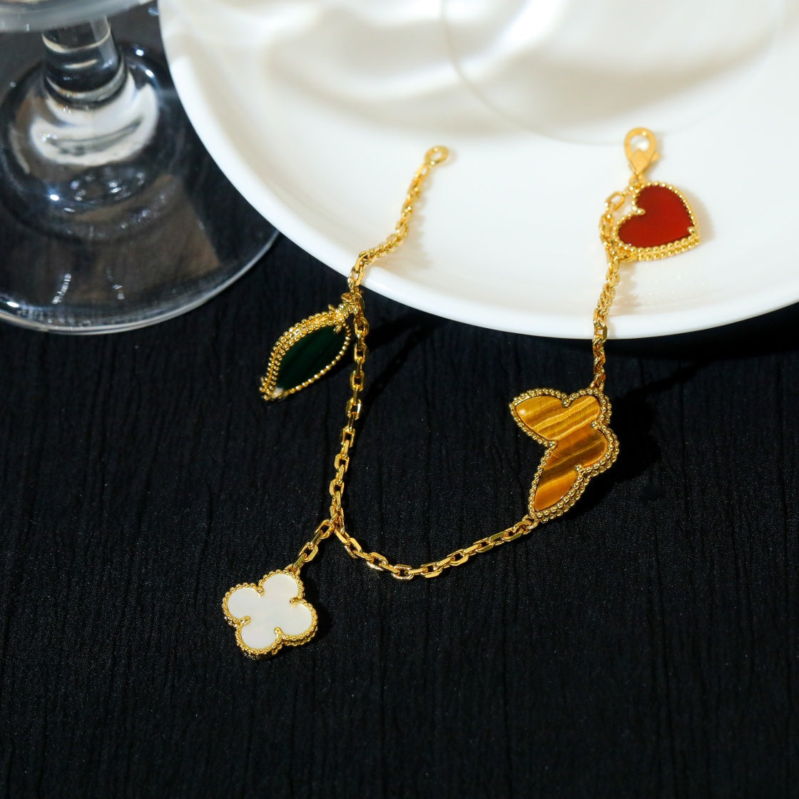 [Mystic]LUCKY SPRING 5 MOTIF GOLD BRACELET