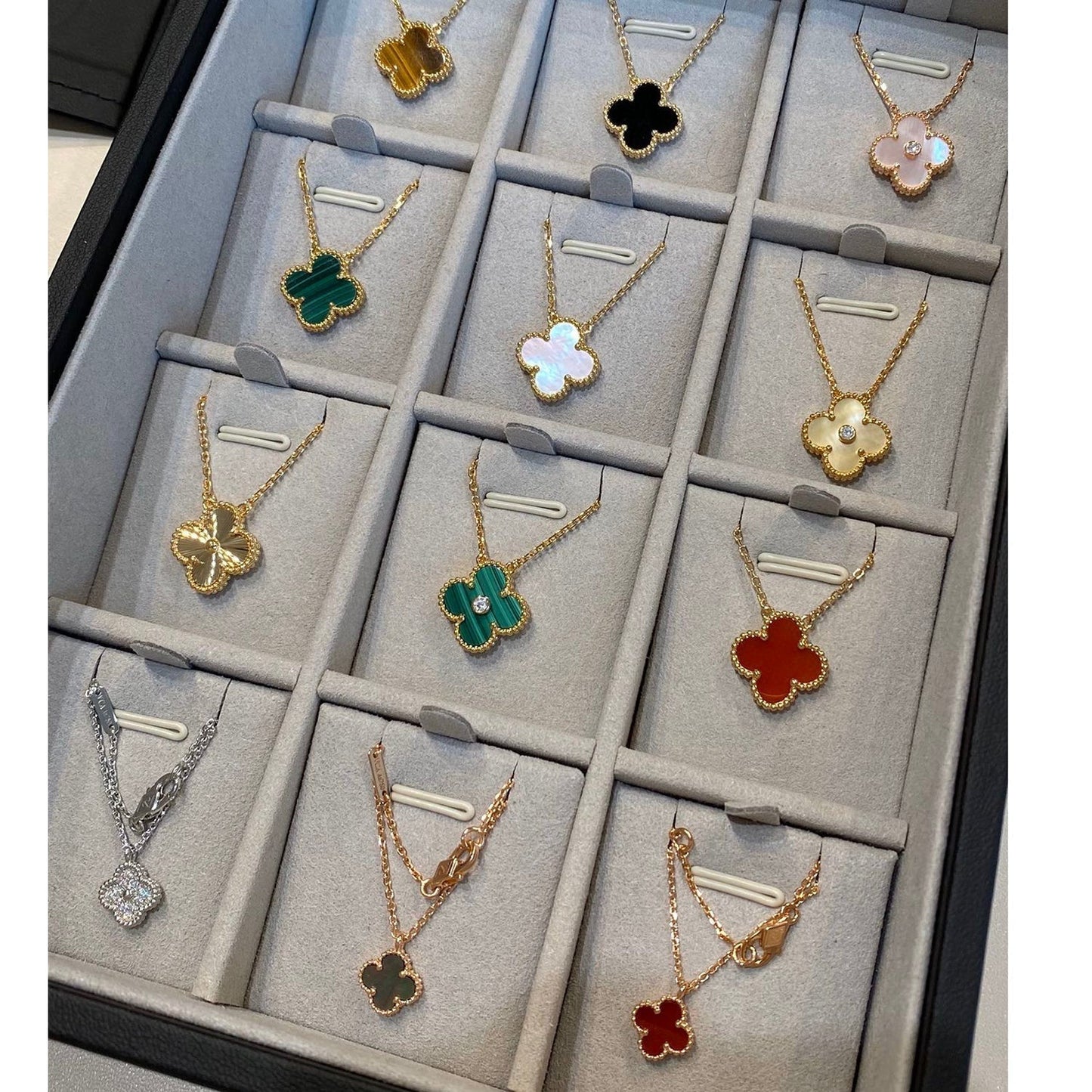 [Mystic]CLOVER 15MM LASER NECKLACE SILVER