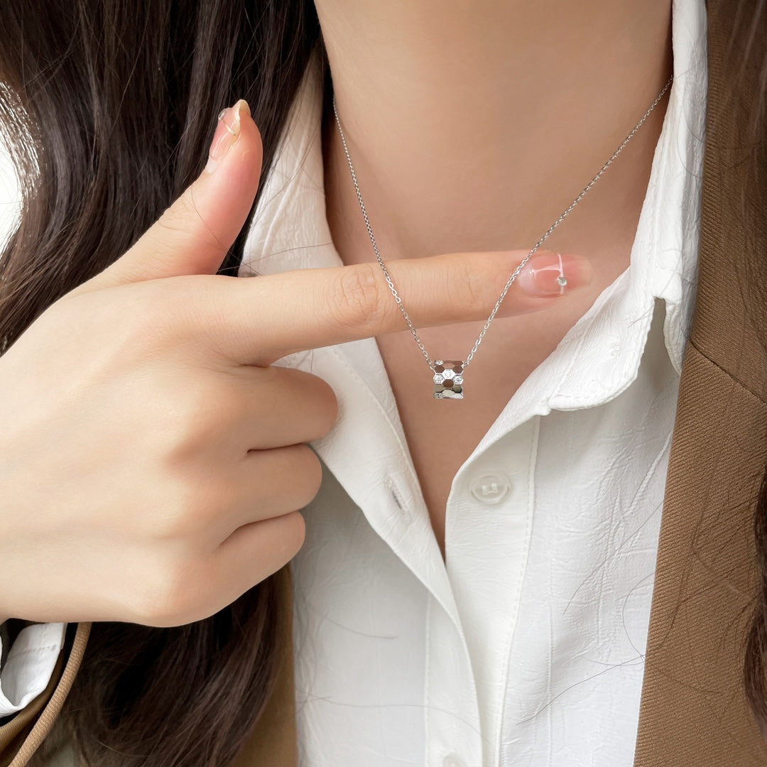 [Mystic]BEE MINI PEDANT DIAMOND NECKLACE