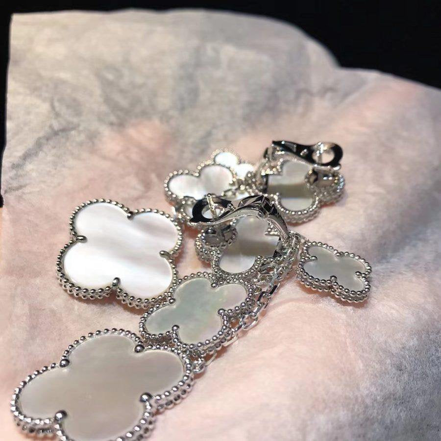 [Mystic]CLOVER EARRINGS WHITE MOP 4 MOTIFS SILVER
